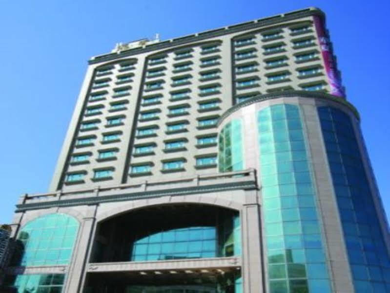 Highness Hotel Guishan Exterior photo